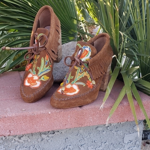 Tory Burch Huntington Beaded Moccasin BootsVisit - Picture 2 of 11